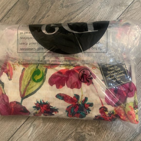 NWT DG2 BY DIANE GILMAN FAUX WRAP RUFFLE PRINTED SKIRT CREAM MEDIUM - Picture 10 of 10